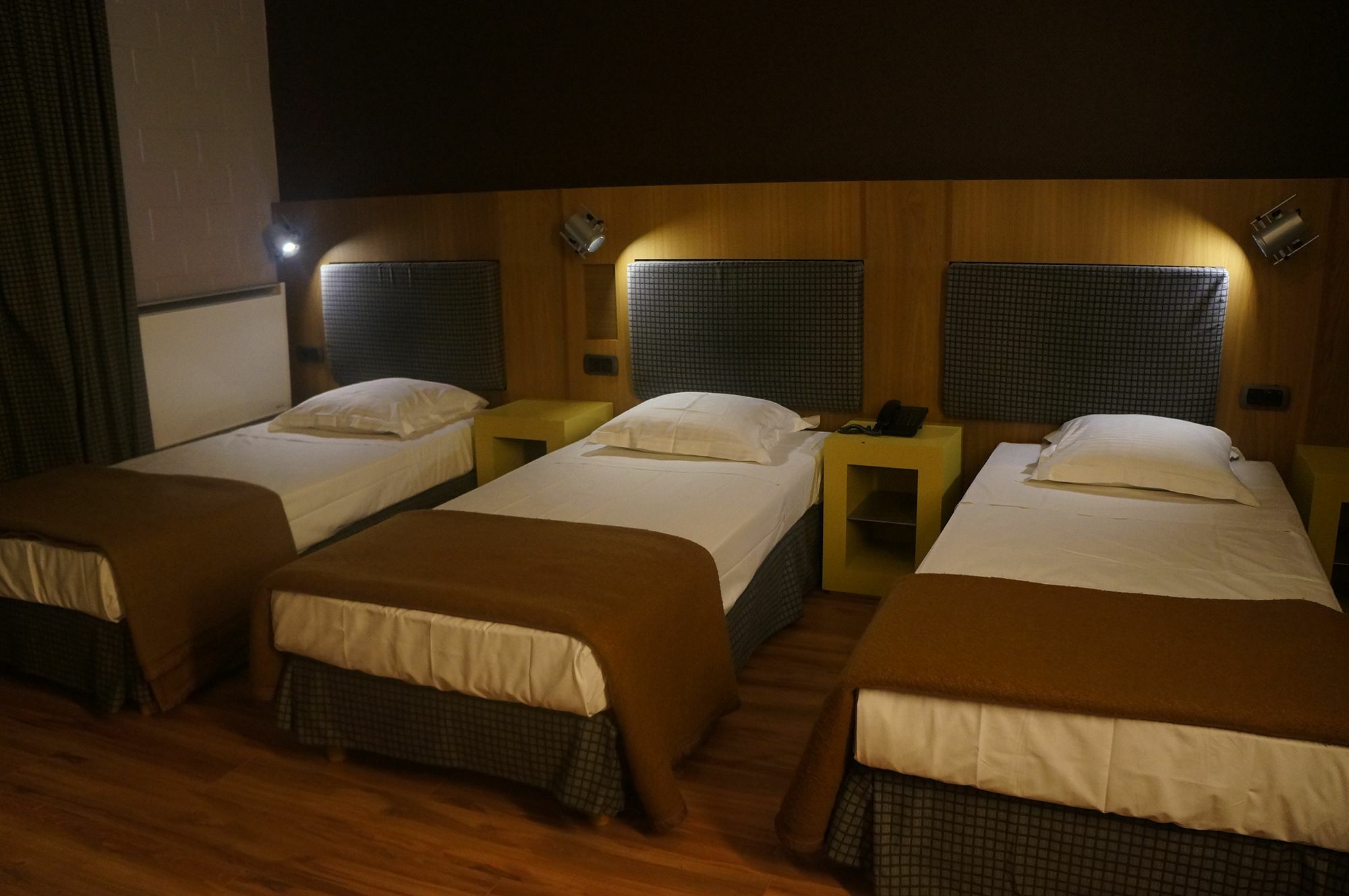 Sky Apart Hotel - Hotel Eurocap Jette ภายนอก รูปภาพ