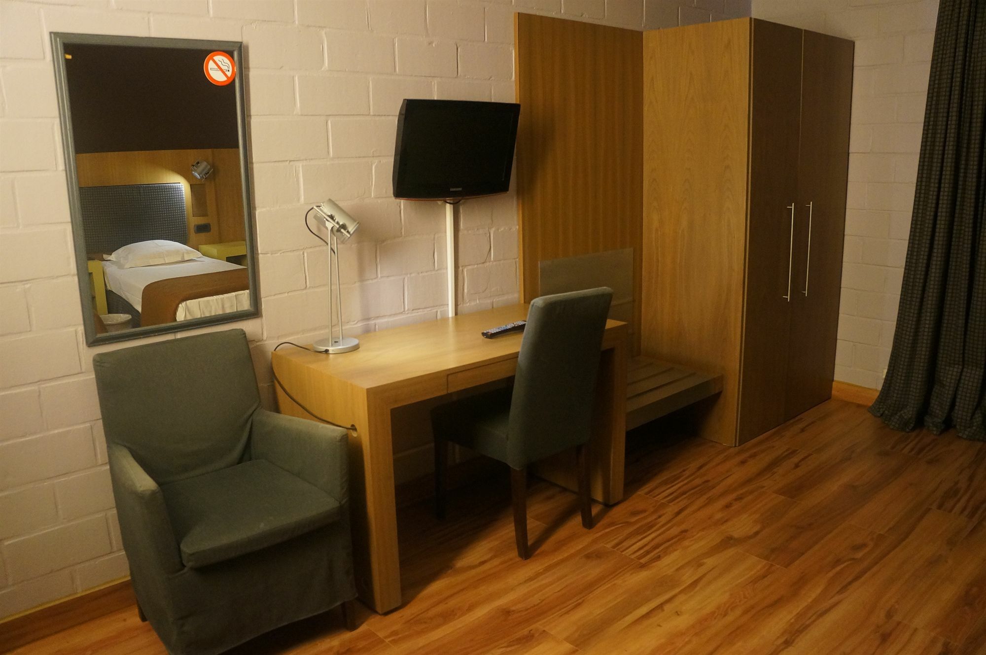 Sky Apart Hotel - Hotel Eurocap Jette ภายนอก รูปภาพ
